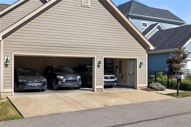 Building Photo - 261 1st St