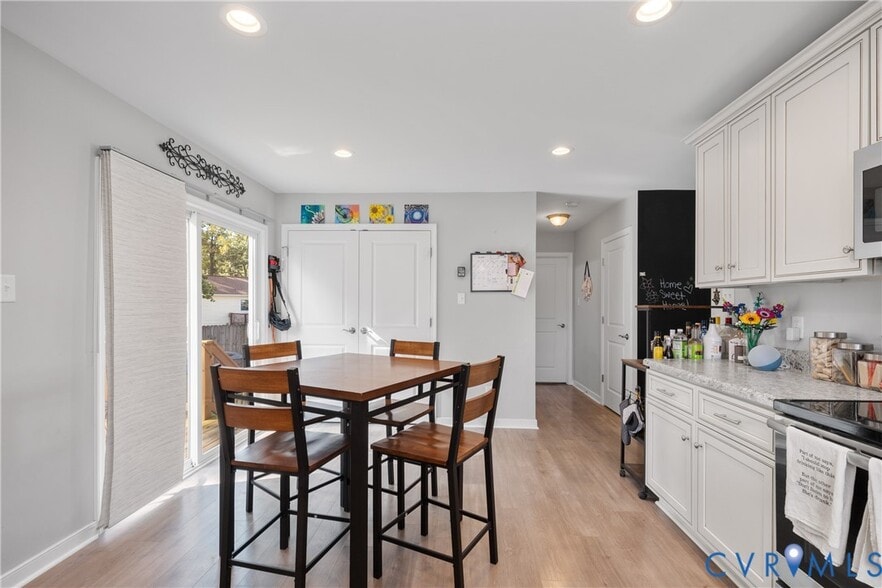 Building Photo - 2446 Gracie White Cir