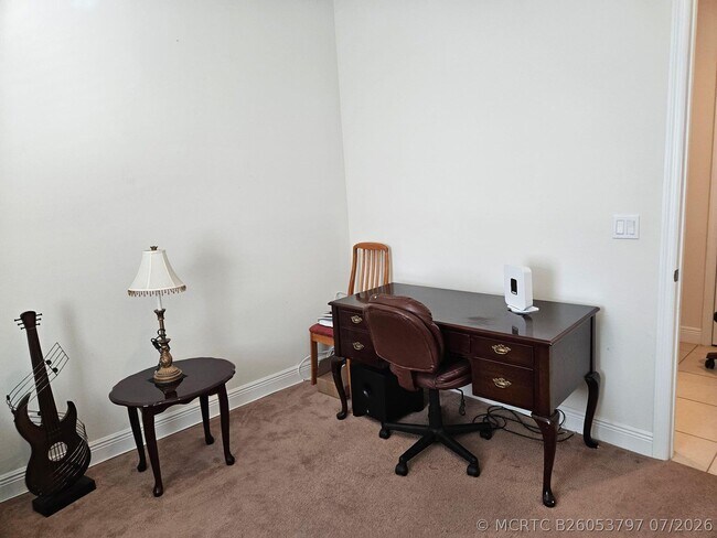 Building Photo - 5768 NW Zenith Dr