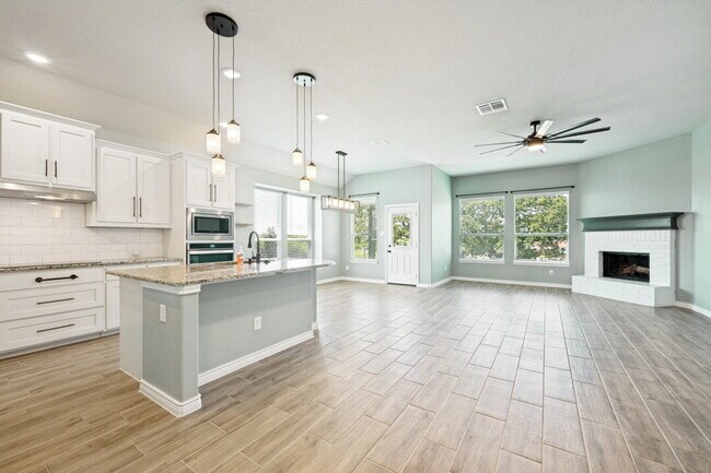 Building Photo - "Charming 3-Bed, 2-Bath Retreat in Joshua, TX – Spacious 1788 Sq Ft Home Awaits!"
