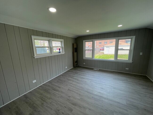 Master BR view 2 - 1550 Oakwood Ave