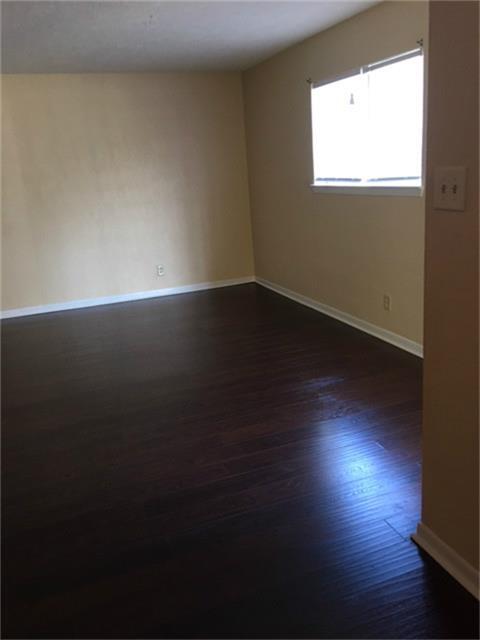 Building Photo - 275 N 7th St