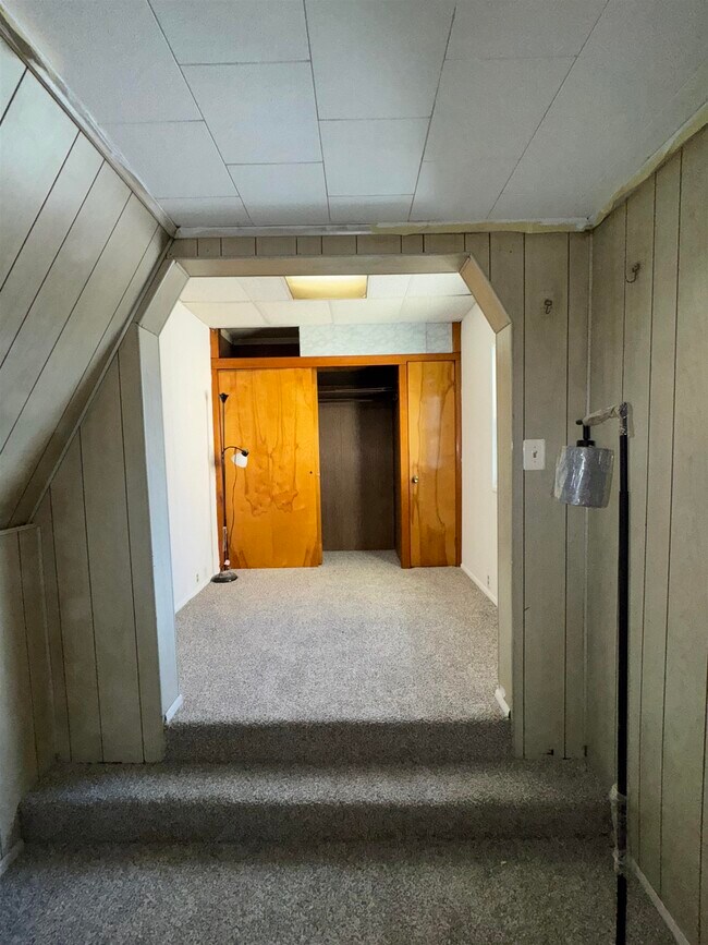 Building Photo - 98 W 27th St