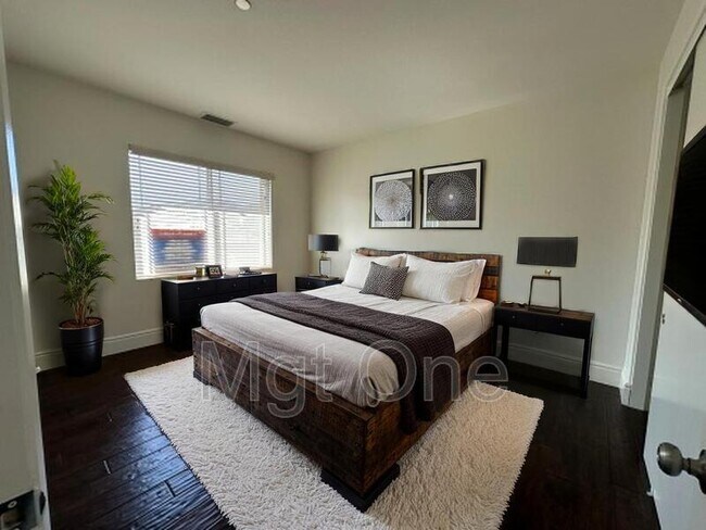Building Photo - 4485 Spring Knolls Ct