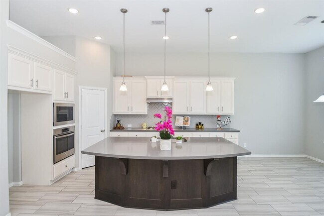 Building Photo - 30518 Night Heron Ln