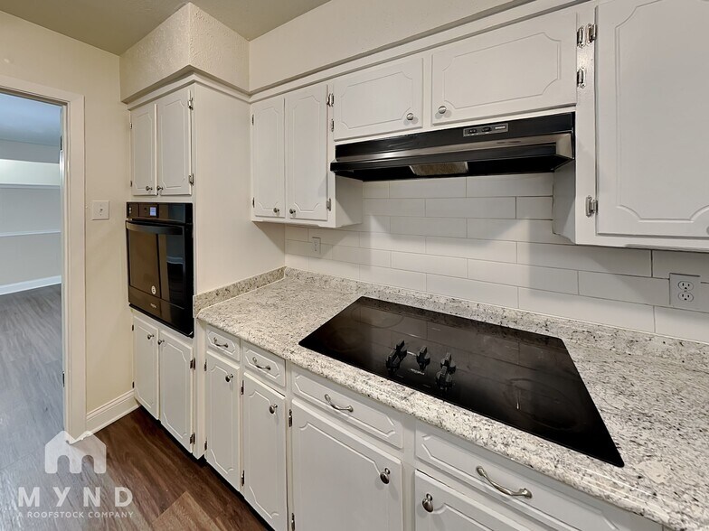 Building Photo - 11364 Quail Run St