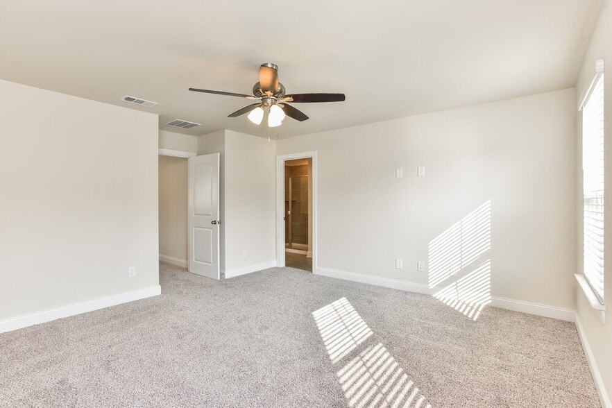 Building Photo - 7416 Blue Gable Rd