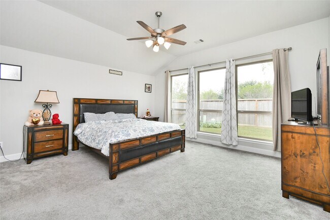 Building Photo - 5042 Albany Shores Ln