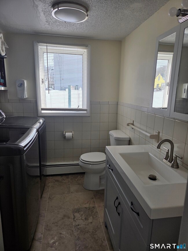 Building Photo - 1101 Highland Ave