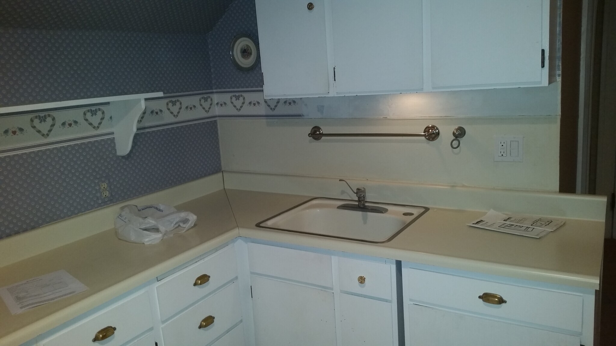 Building Photo - 1405 W 9th Ave