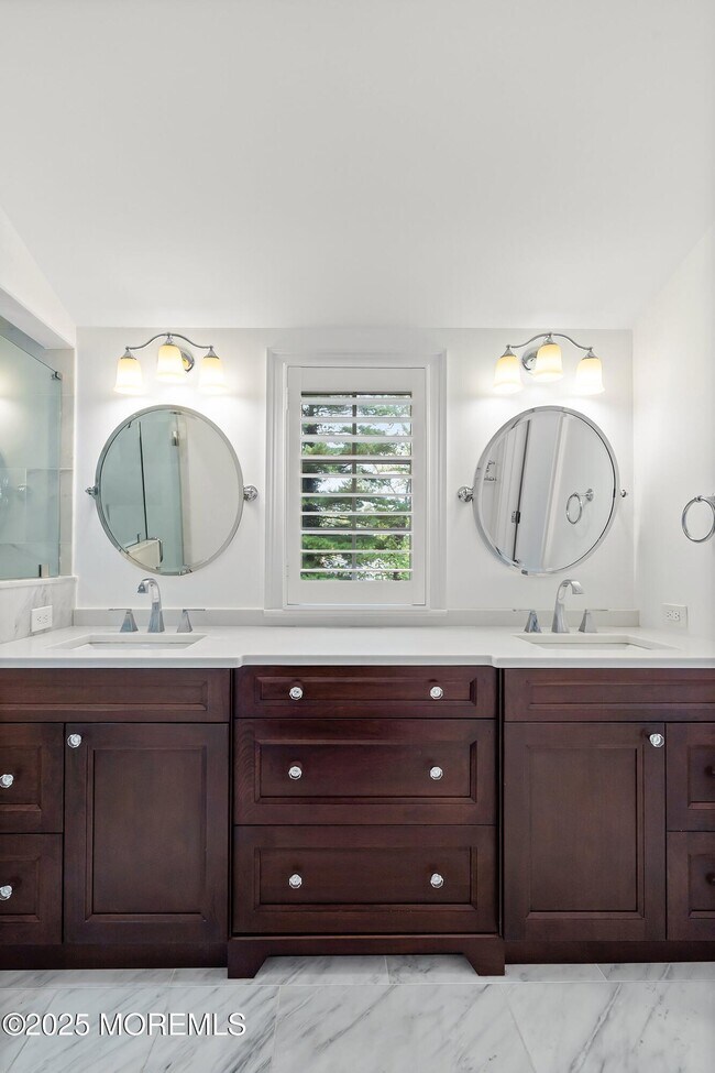 Building Photo - 20 Rustic Terrace