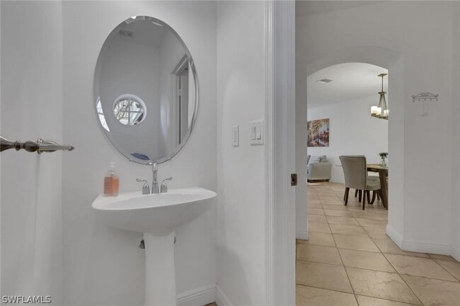 Building Photo - 3353 Antica St