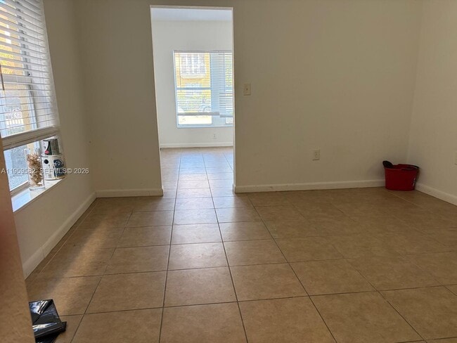 Building Photo - 1612 Harrison St