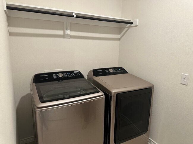 Building Photo - 5301 Austen Ave