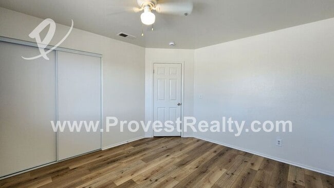 Building Photo - 16687 Zenda St