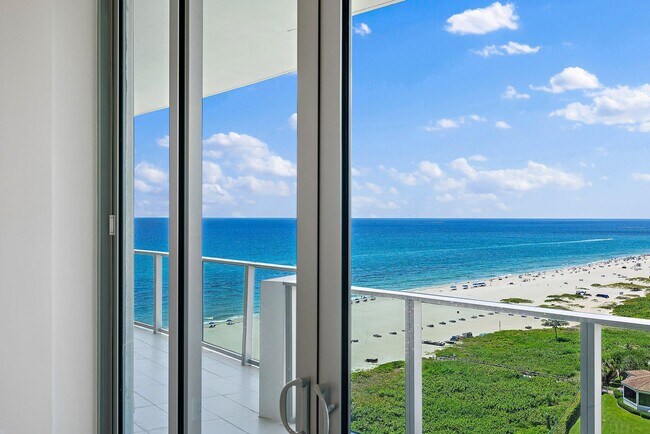 Building Photo - 3100 N Ocean Dr