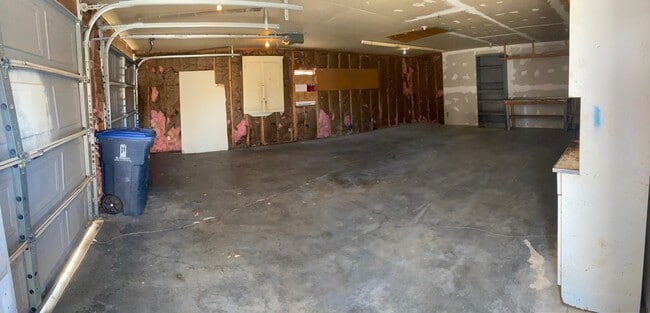 Building Photo - 517 N Taylor St