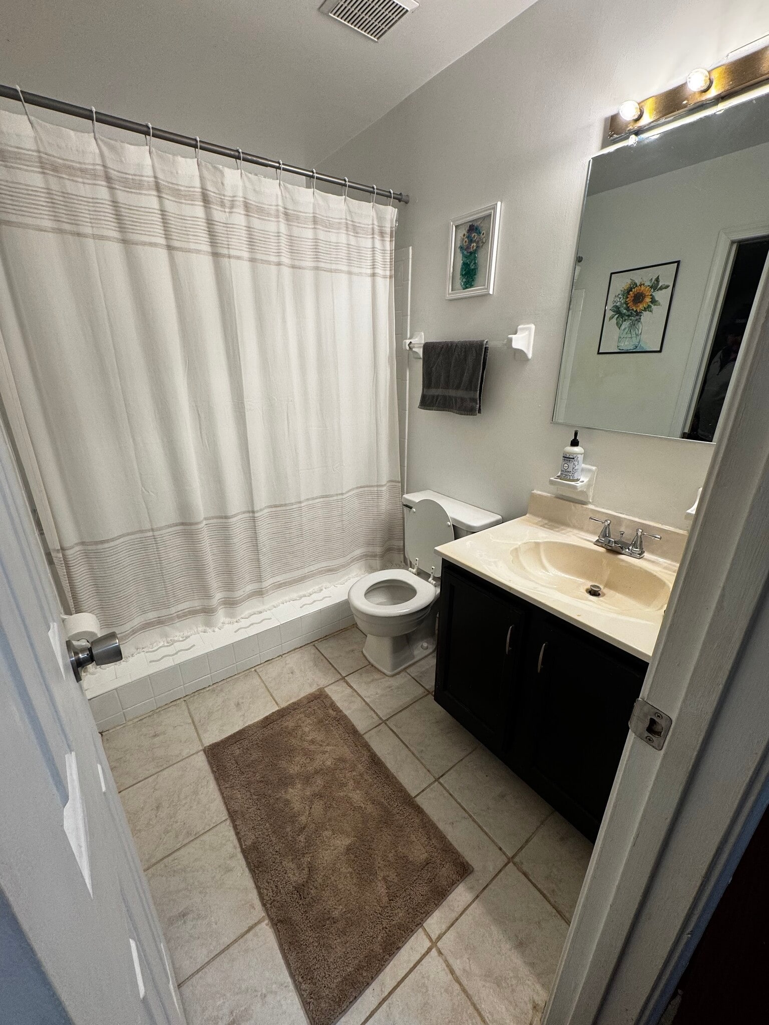 Building Photo - 2513 Reagan Ave