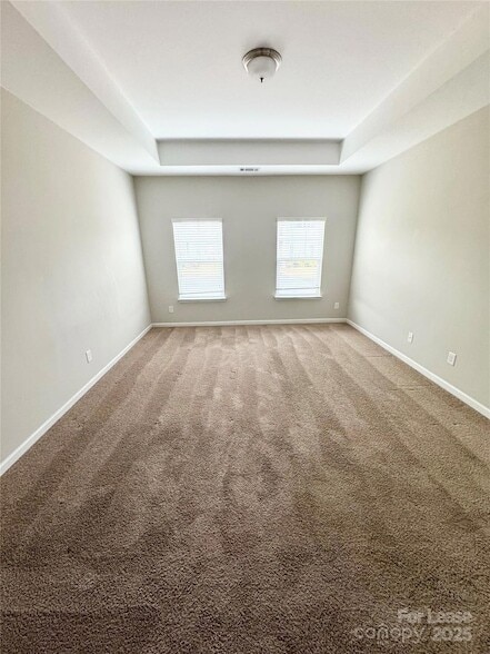 Building Photo - 304 Harrison Ln