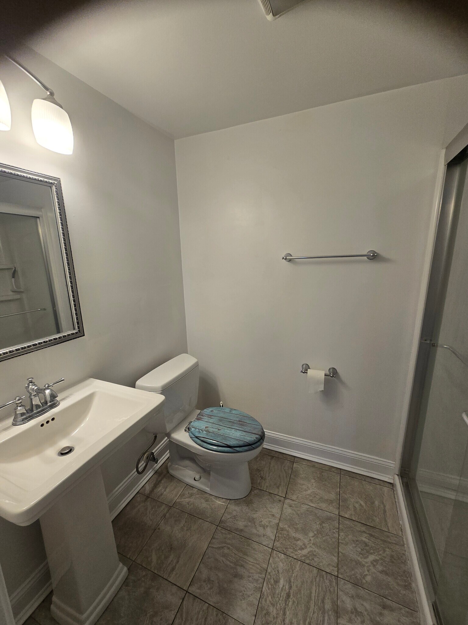 Bathroom - 28976 Three Notch Rd