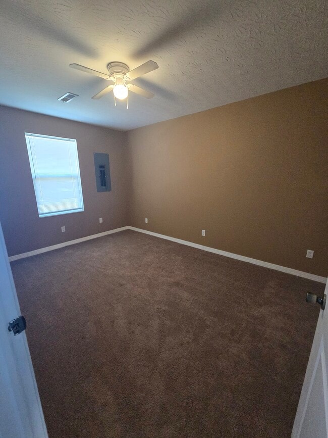 Building Photo - 5210 Bessmer Dr