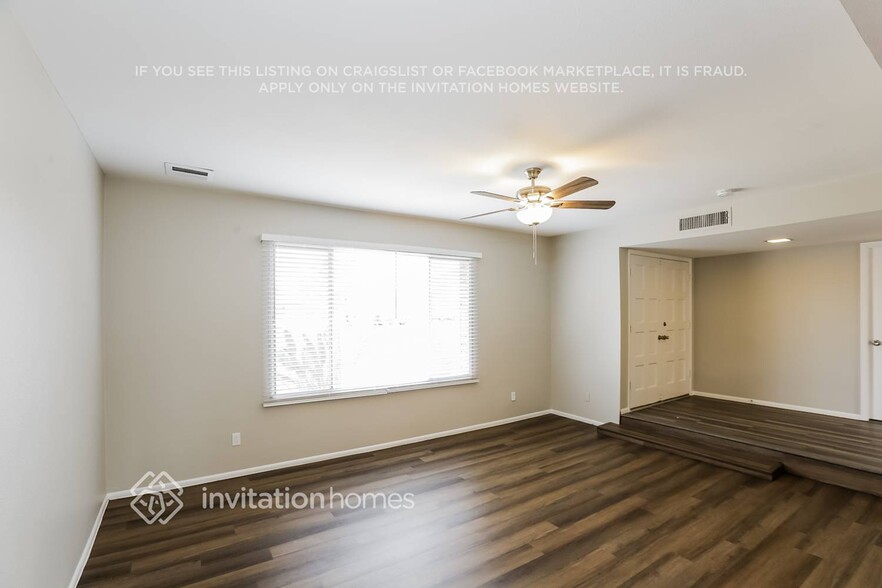 Building Photo - 1633 E Fremont Dr