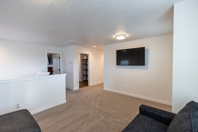 Building Photo - 1892 Carlow St