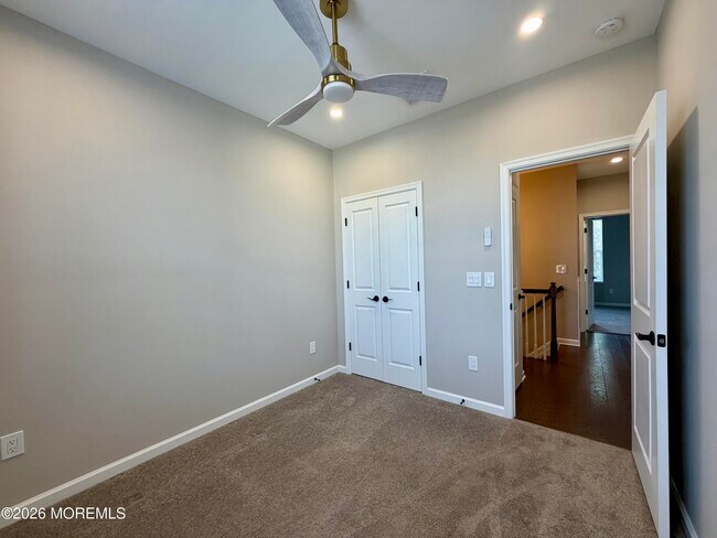 Building Photo - 305 Spirit Wy