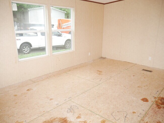 Building Photo - 315 Barricks Rd