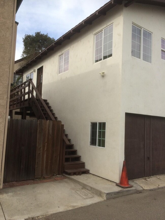 Building Photo - 2110 Monterey Blvd