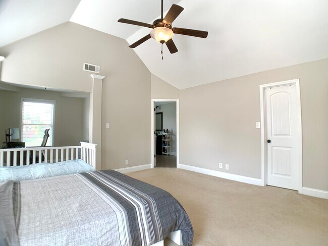 Building Photo - 2925 McManus Cir