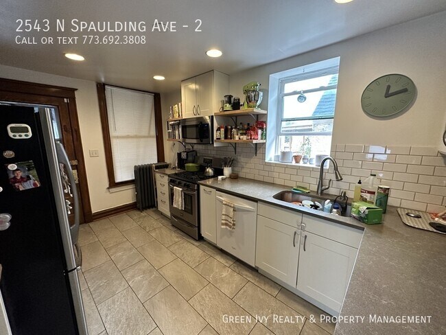 Building Photo - 2543 N Spaulding Ave