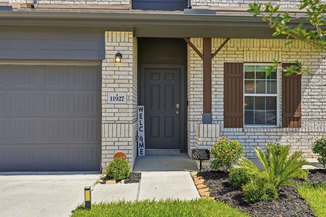 Building Photo - 11927 Fletching Stone Ln