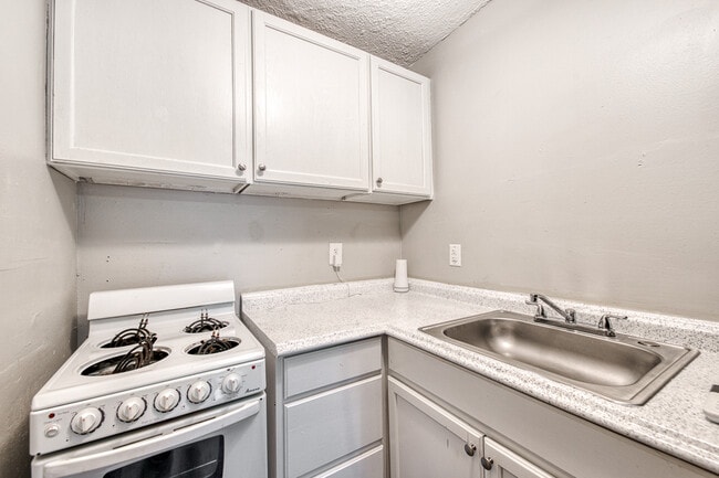 Building Photo - Hoffman Apartments