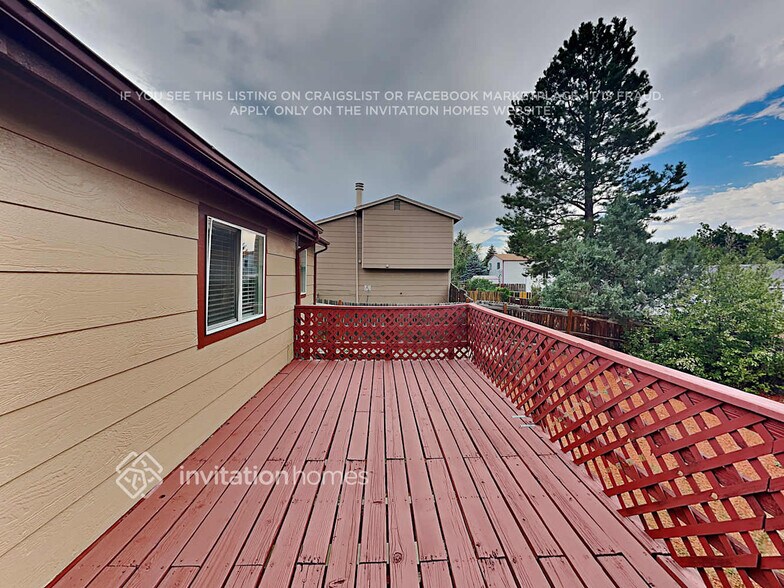 Building Photo - 17525 E Union Dr