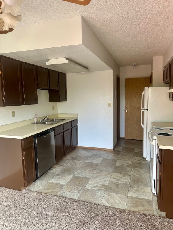 Building Photo - 1362 Firefly Cir