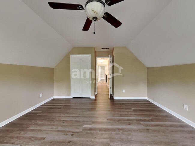 Building Photo - 6105 Braidwood Ct