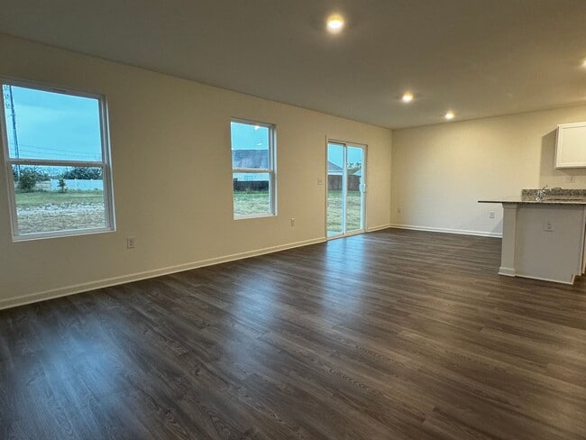 Building Photo - Single Family Home-249 Isabella Way