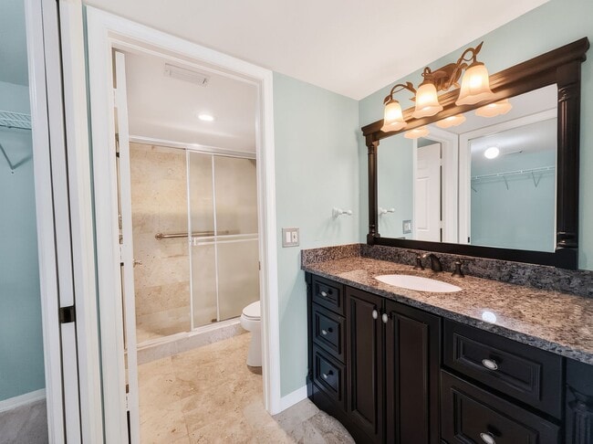 Building Photo - 3041 Sandpiper Bay Cir