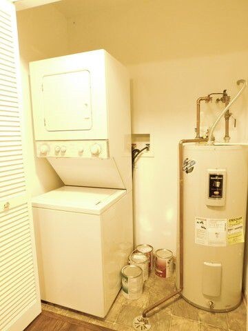 In Unit Laundry - 136 Bertram Dr