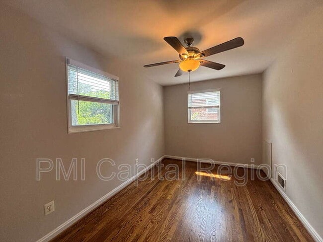 Building Photo - 4706 Red Fox Rd