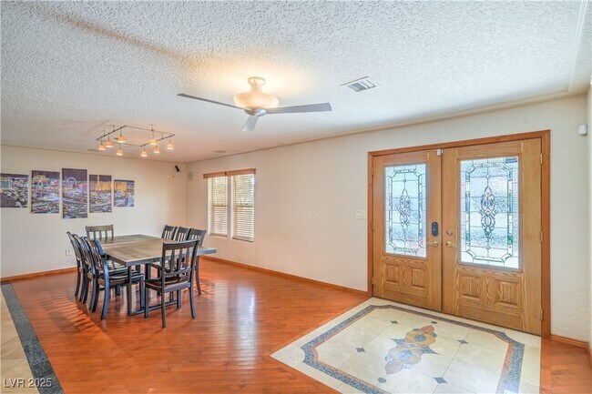 Building Photo - 3480 W Mesa Verde Ln