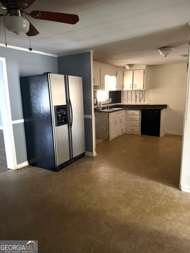 Building Photo - 115 Welcome-To-Arnco