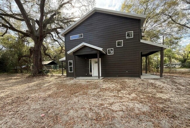 Building Photo - 4409 NW 31st Ave