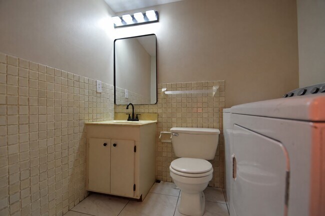 Building Photo - 11530 Duda Rd