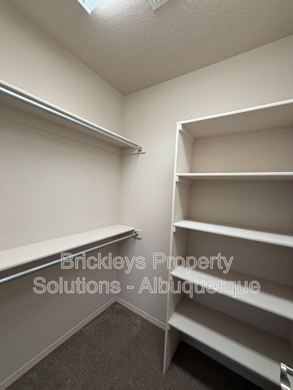 Building Photo - 5815 Mafraq Ave NW