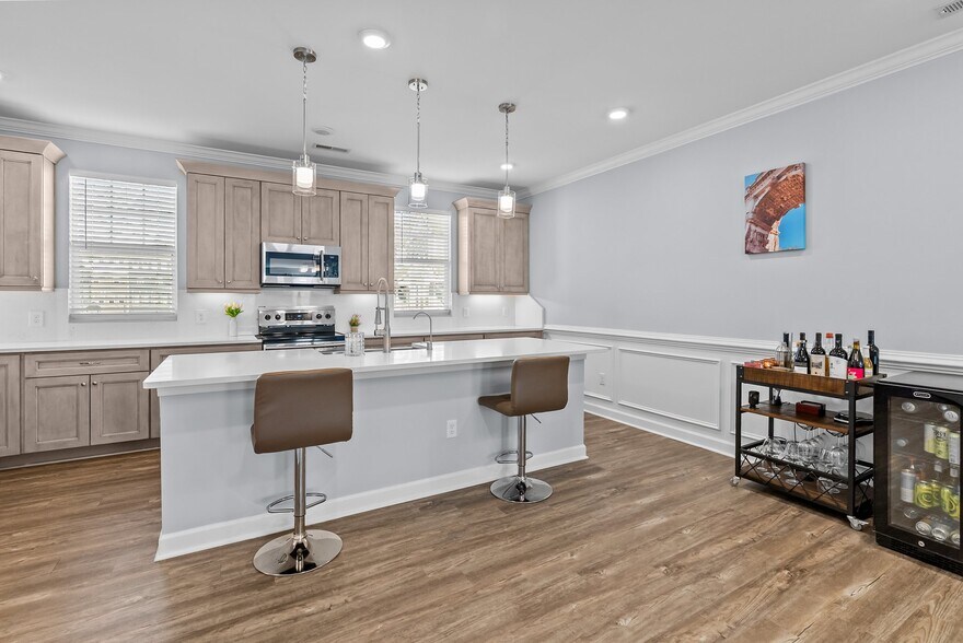 Building Photo - 4110 Pleasant Ave