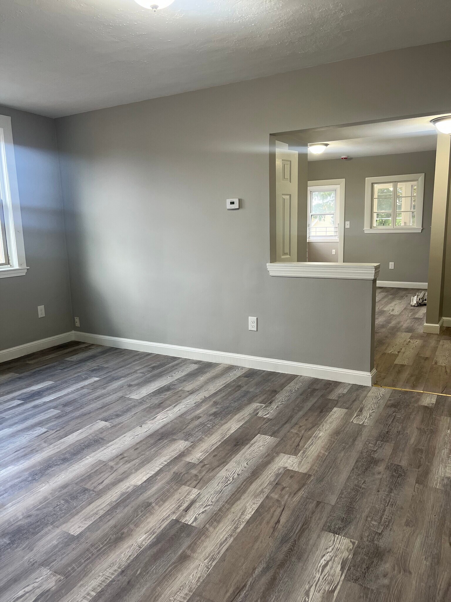 Building Photo - 10 Wakefield Ave