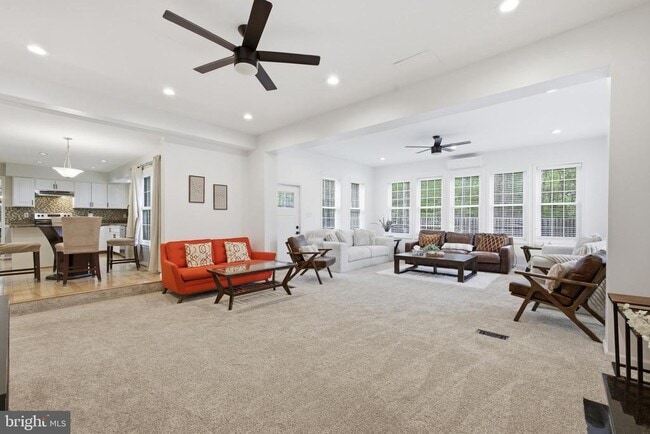 Building Photo - 8664 Pohick Forest Ct