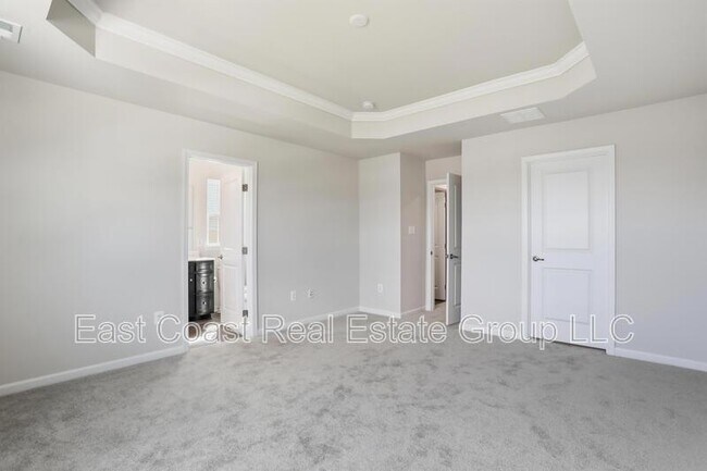 Building Photo - 105 Dripping Spring Dr